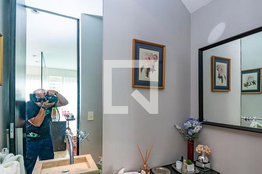 Lavabo de apartamento à venda com 3 quartos, 176m² em Belvedere, Belo Horizonte