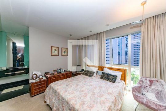Suíte de apartamento à venda com 3 quartos, 176m² em Belvedere, Belo Horizonte