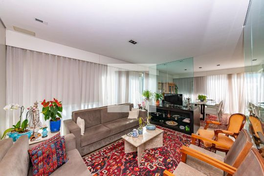 Apartamento à venda com 3 quartos, 176m² em Belvedere, Belo Horizonte