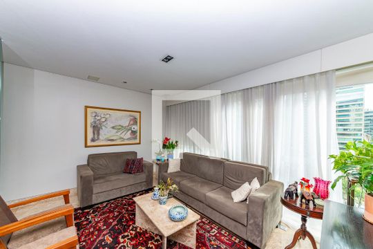 Sala 1 de apartamento à venda com 3 quartos, 176m² em Belvedere, Belo Horizonte