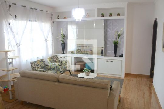 Casa à venda com 3 quartos, 187m² em Olímpico, São Caetano do Sul
