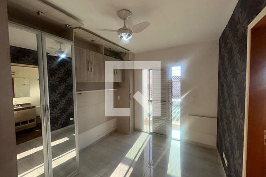 Casa à venda com 2 quartos, 73m² em Água Rasa, São Paulo