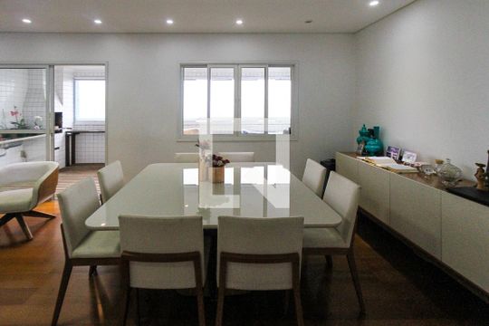 Sala de jantar de apartamento à venda com 3 quartos, 170m² em Jardim Avelino, São Paulo