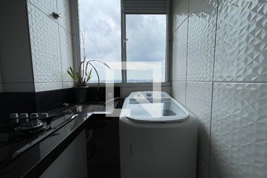 Área de Serviço de apartamento para alugar com 2 quartos, 42m² em Jardim do Lago, São Paulo