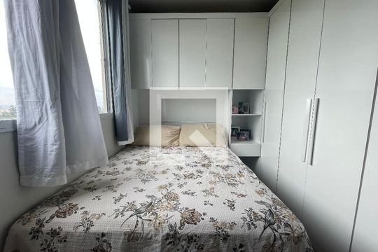 Quarto 1 de apartamento para alugar com 2 quartos, 42m² em Jardim do Lago, São Paulo