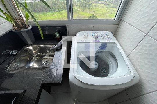 Área de Serviço de apartamento para alugar com 2 quartos, 42m² em Jardim do Lago, São Paulo