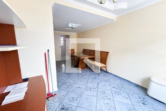 Sala de casa de condomínio à venda com 3 quartos, 150m² em Vila Campo Grande, São Paulo