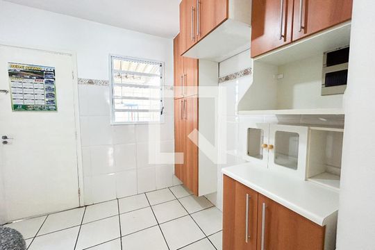 Cozinha de casa de condomínio à venda com 3 quartos, 150m² em Vila Campo Grande, São Paulo