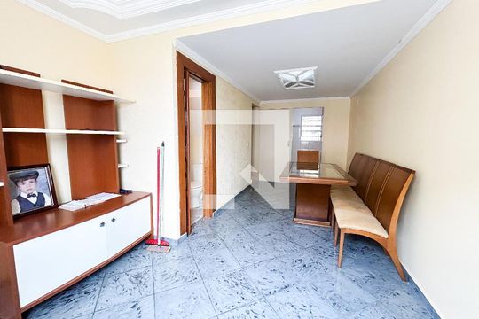 Sala de casa de condomínio à venda com 3 quartos, 150m² em Vila Campo Grande, São Paulo