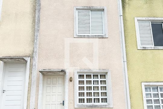Fachada de casa de condomínio à venda com 3 quartos, 150m² em Vila Campo Grande, São Paulo