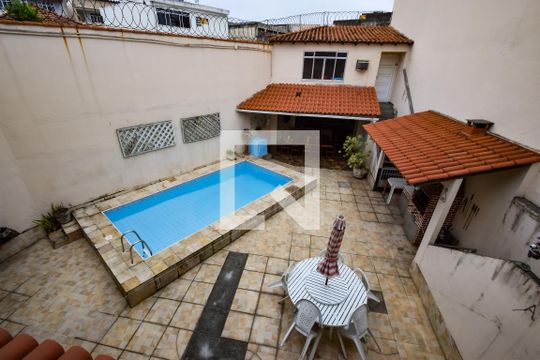Vista do Quintal de casa à venda com 5 quartos, 353m² em Higienópolis, Rio de Janeiro