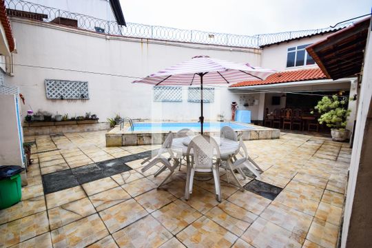 Quintal de casa à venda com 5 quartos, 353m² em Higienópolis, Rio de Janeiro