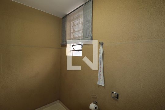 Banheiro de casa para alugar com 1 quarto, 135m² em Santo Amaro, São Paulo