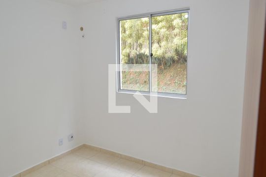 Quarto 1 de apartamento para alugar com 2 quartos, 54m² em Taquara, Rio de Janeiro