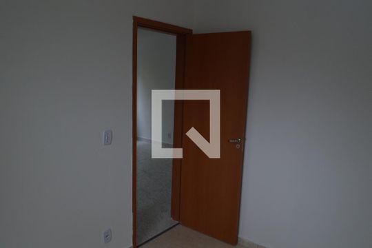 Quarto 2 de apartamento para alugar com 2 quartos, 54m² em Taquara, Rio de Janeiro