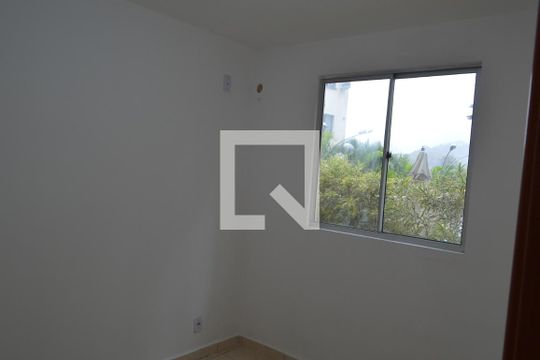 Quarto 2 de apartamento para alugar com 2 quartos, 54m² em Taquara, Rio de Janeiro