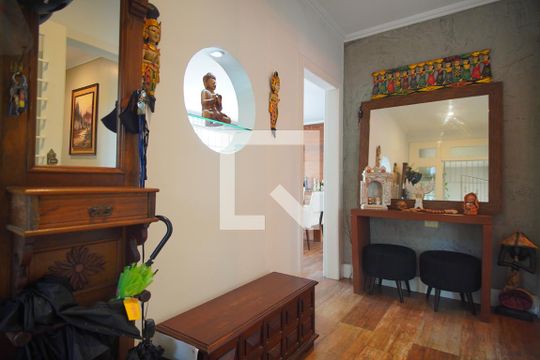 Hall de Entrada de casa à venda com 3 quartos, 260m² em Petrópolis, Porto Alegre