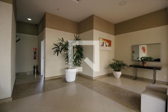 Hall de Entrada de apartamento para alugar com 2 quartos, 70m² em Barra Olímpica, Rio de Janeiro