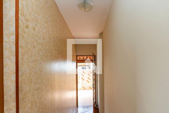 Corredor de apartamento à venda com 4 quartos, 122m² em Carlos Prates, Belo Horizonte