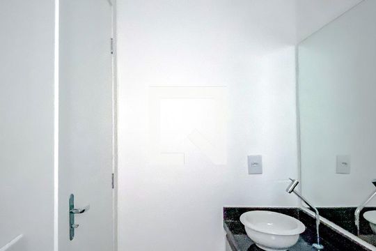 Banheiro de apartamento para alugar com 1 quarto, 28m² em Mooca, São Paulo