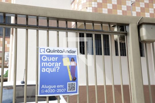 Placa de apartamento para alugar com 3 quartos, 92m² em Jardim América, Goiânia