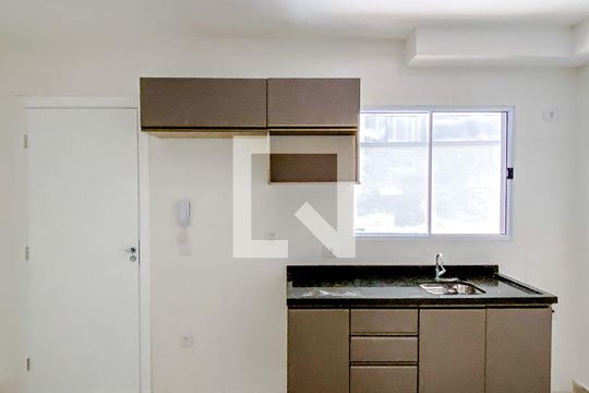 Cozinha de apartamento para alugar com 1 quarto, 28m² em Mooca, São Paulo