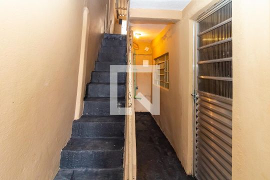 Entrada de casa para alugar com 1 quarto, 70m² em Vila Ema, São Paulo