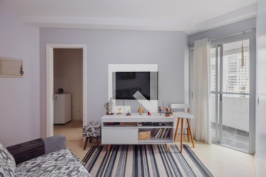 Sala de apartamento para alugar com 1 quarto, 40m² em Jardim Paulista, São Paulo