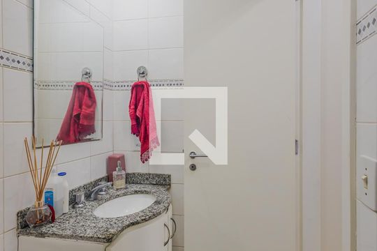 Banheiro de apartamento para alugar com 1 quarto, 40m² em Jardim Paulista, São Paulo