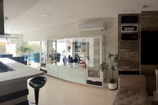 Sala de casa de condomínio à venda com 3 quartos, 250m² em Sarandi, Porto Alegre
