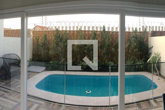 Piscina de casa de condomínio à venda com 3 quartos, 250m² em Sarandi, Porto Alegre