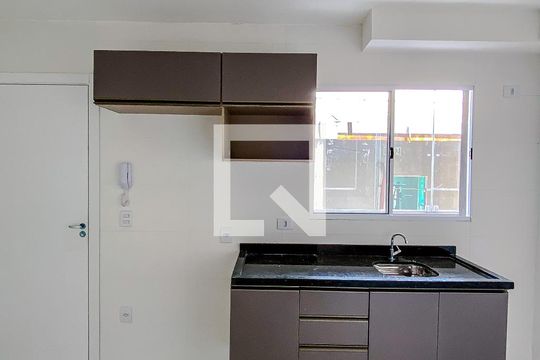Cozinha de apartamento para alugar com 1 quarto, 28m² em Mooca, São Paulo