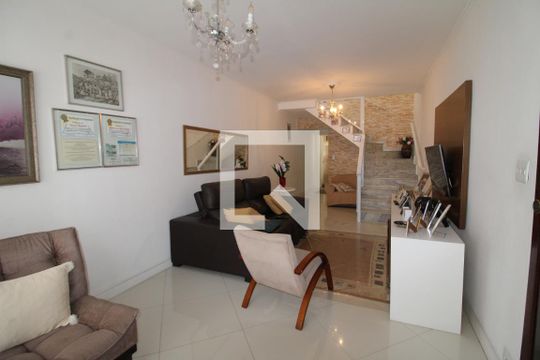 Casa à venda com 4 quartos, 180m² em Vila Dom Pedro, São Paulo