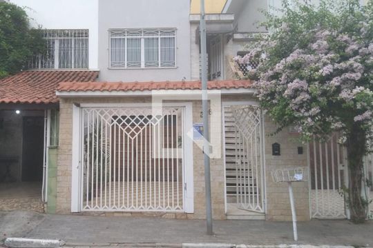 Fachada de casa à venda com 4 quartos, 180m² em Vila Dom Pedro, São Paulo
