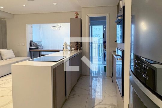 Cozinha de apartamento à venda com 2 quartos, 110m² em Alphaville Empresarial, Barueri