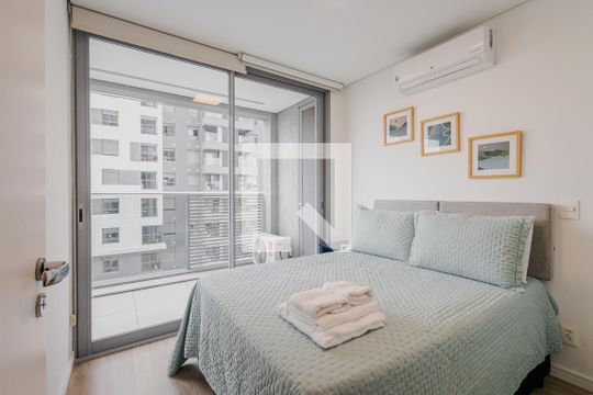 Quarto de apartamento para alugar com 1 quarto, 41m² em Pinheiros, São Paulo
