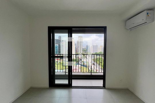 Quarto de kitnet/studio para alugar com 1 quarto, 27m² em Pinheiros, São Paulo