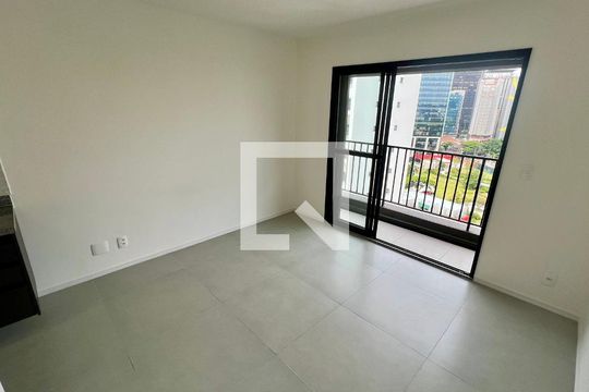 Quarto de kitnet/studio para alugar com 1 quarto, 27m² em Pinheiros, São Paulo