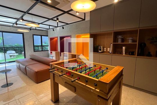  Área comum -Sala de Jogos de kitnet/studio para alugar com 1 quarto, 27m² em Pinheiros, São Paulo