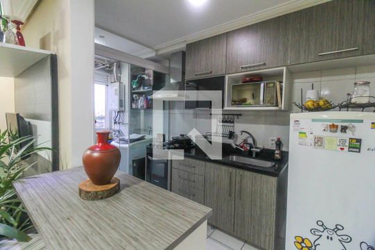Cozinha de apartamento à venda com 2 quartos, 48m² em Vila Independencia, São Paulo