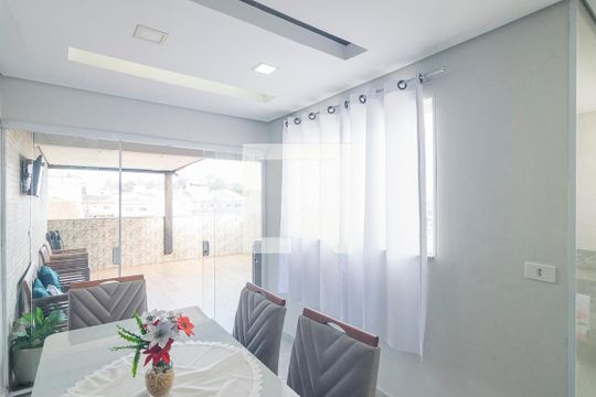Sala 2 de apartamento à venda com 2 quartos, 74m² em Jardim Las Vegas, Santo André