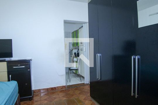 Quarto  de casa à venda com 1 quarto, 213m² em Vila Virginia, São Paulo