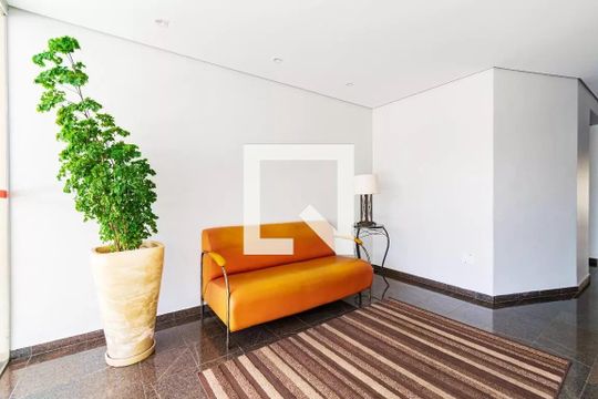 Hall de entrada de apartamento para alugar com 1 quarto, 50m² em Vila Guarani (zona Sul), São Paulo