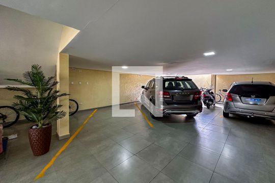 Garagem de apartamento à venda com 2 quartos, 150m² em Jardim Paraíso, Santo André