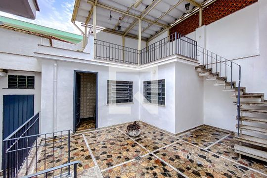 Área externa de casa à venda com 3 quartos, 126m² em Vila Regente Feijó, São Paulo