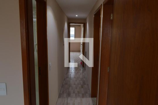 Corredor de casa de condomínio à venda com 4 quartos, 220m² em Taquara, Rio de Janeiro