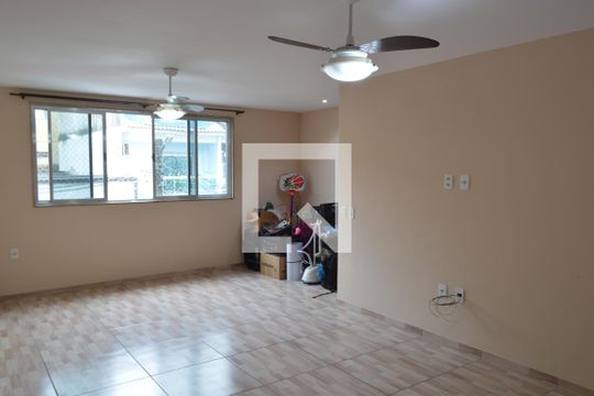 Sala 1 de casa de condomínio à venda com 4 quartos, 220m² em Taquara, Rio de Janeiro
