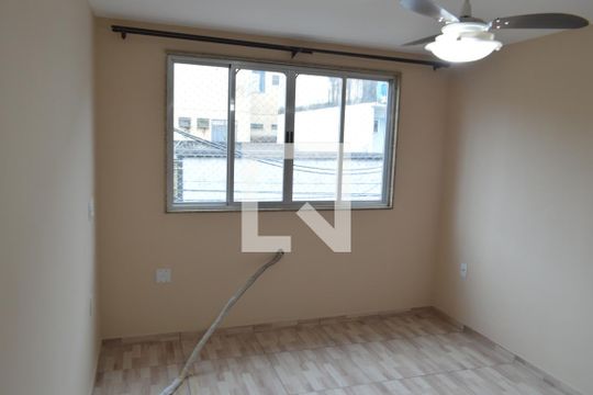 Suíte de casa de condomínio à venda com 4 quartos, 220m² em Taquara, Rio de Janeiro
