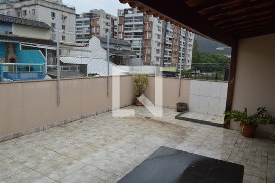 Terraço de casa de condomínio à venda com 4 quartos, 220m² em Taquara, Rio de Janeiro