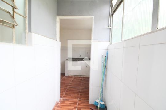 Área de Serviço de apartamento para alugar com 2 quartos, 48m² em Parque Pinheiros, Taboão da Serra